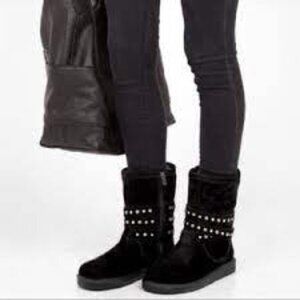 Ugg Clovis Studded Woman Shoes Size 10